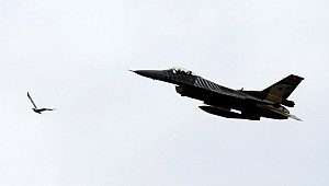 SOLOTÜRK Rize semalarında gösteri yaptı
