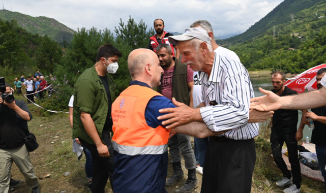 Bakan Karaismailoğlu: Oluşan hasarları kısa zamanda ortadan kaldıracağız