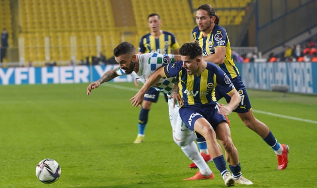 Çaykur Rizespor'da Fenerbahçe'den farklı yenilgi: 4-0