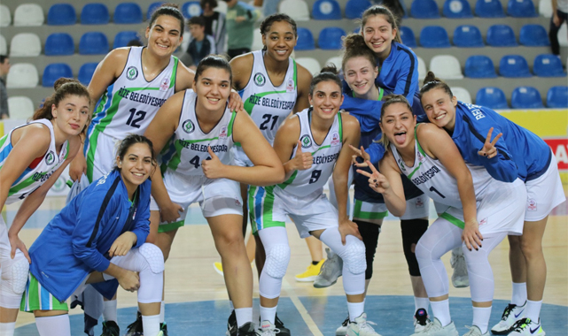 Rize Belediyespor'un perileri son düzlükte maçı aldı