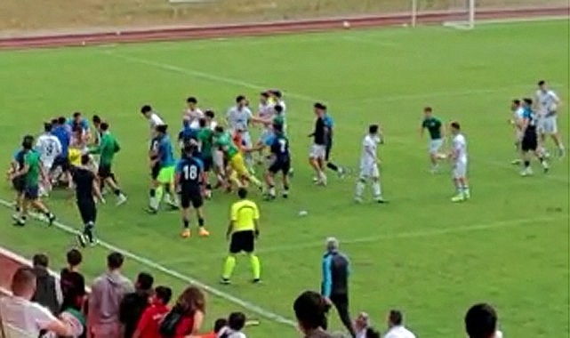 Giresunspor-Rizespor U19 maçında olay: 5 kırmızı kart