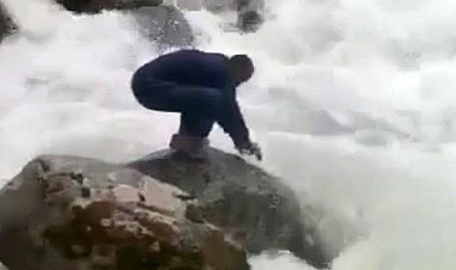 Rize'de dereye düşen Ummanlı turist kayboldu