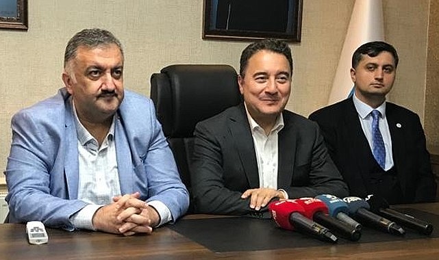 DEVA Partisi Genel Başkanı Ali Babacan Rize'ye geldi