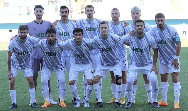 Pazarspor kendine sıktı