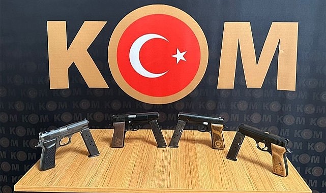 Rize'de 4 el yapımı tabanca yakalandı