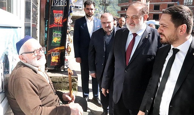 Yeniden Refah adayları Erdoğan'ın baba ocağı Güneysu'da ilgiyle karşılandı