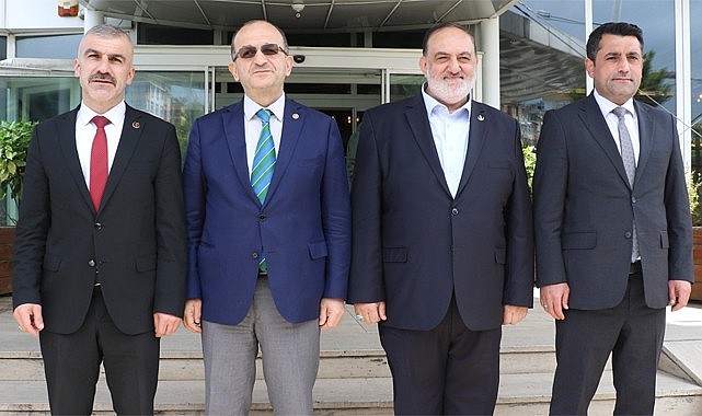 Seçimden önce "Oy vermeyin", seçimden sonra "Et ve tırnak gibiyiz"