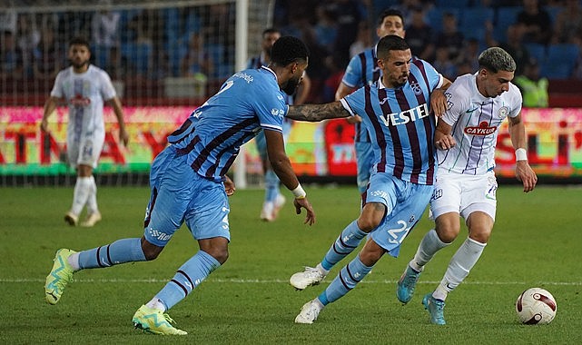 Çaykur Rizespor sezonun ilk 3 puanını komşudan aldı
