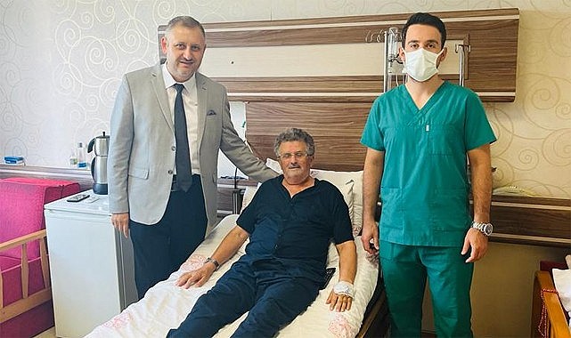 Rize'de ilk kez hastayı uyutmadan şah damarı ameliyatı yapıldı