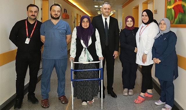 Rize'de trafik kazası nedeniyle yürüyemeyen hastaya başarılı ameliyat