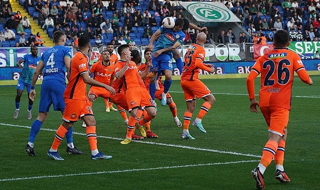 Gol düellosunun kazananı Çaykur Rizespor oldu