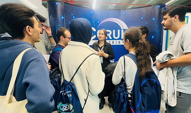 Çoruh Edaş Kariyer Fuarı'nda yoğun ilgi gördü
