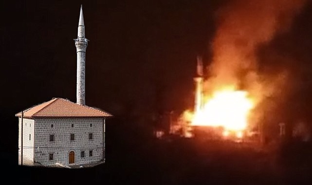 Pazar'da yeni restore edilen tarihi camii yıldırım isabet edince kullanılamaz hale geldi