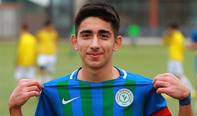 Rizesporlu Genç Yetenek Emir Bora Çoban'a Milli davet
