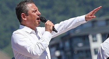 CHP Lideri Özel Rize'de: Çay üreticisinin elini havada bırakmayın
