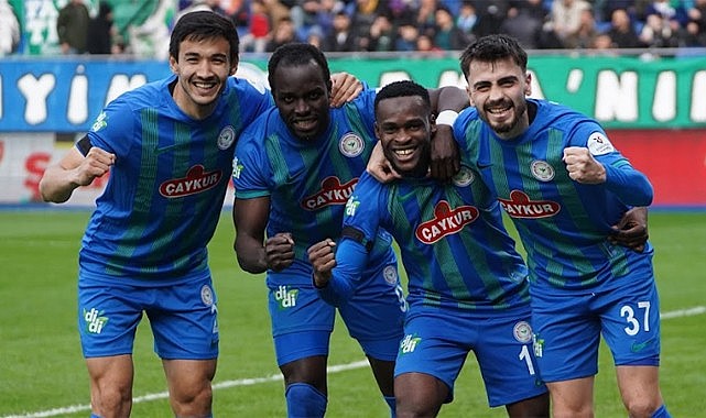 Rizespor Adana Demirspor'u 3-2 ile geçti
