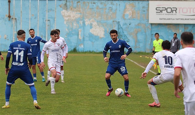 Pazarspor bir hafta kala Play-Off'u garantiledi