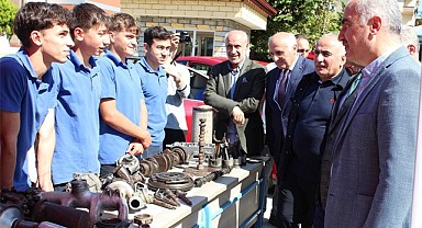 Rize’de Ahiler meslek lisesi öğrencileriyle buluştu