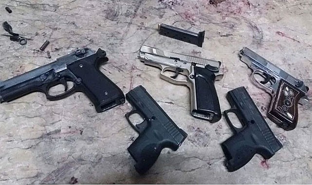 Rize'de ruhsatsız tabancayla yakalanan 3 kişi tutuklandı