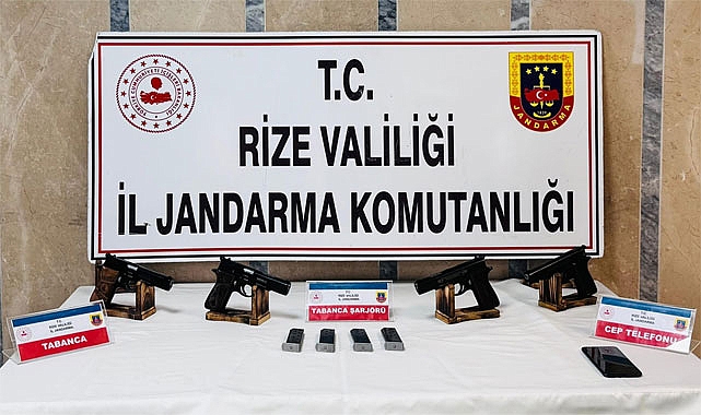 Çayeli'nde cephanelik gibi ev! Çok sayıda ruhsatsız silah ele geçirildi
